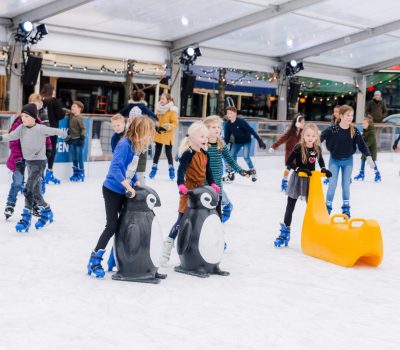 Wintertijd schaatsbaan weer geopend voor de jeugd